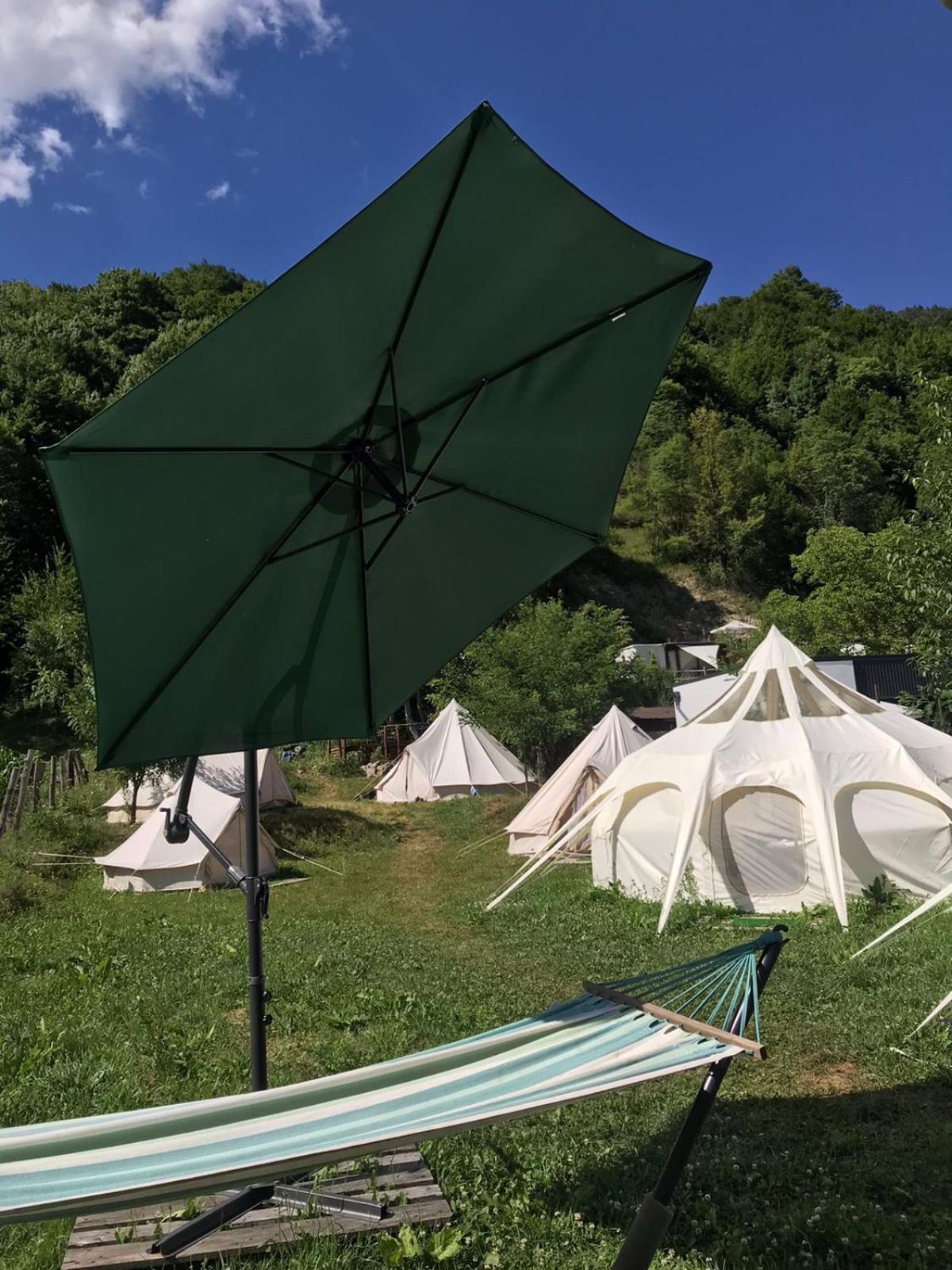 Hotel Luna Rock Glamping Brezoi - Blue Scai Exteriér fotografie